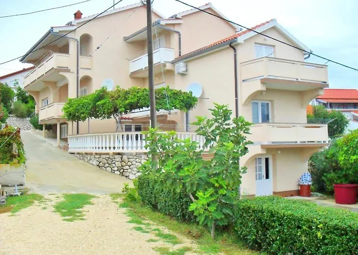Apartament In With Balcony, Air Conditioning, Wifi 87-3 Lopar